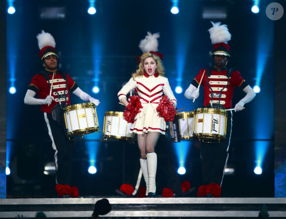 Madonna performe en concert au Rogers Arena à Vancouver, au Canada, le 29 septembre 2012.