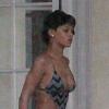 Rihanna, sexy dans son maillot une-pièce sur le balcon de sa maison. Bridgetown, le 22 décembre 2012.