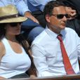 Eric et Yasmine Besson, mariés depuis le 12 septembre 2010, sont apparus sans complexe dans les gradins du central Philippe-Chatrier pour la finale de Roland-Garros 2011 opposant Nadal et Federer.