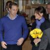William et Catherine, duc et duchesse de Cambridge, à la sortie de l'hôpital King Edward VII de Londres le 6 décembre 2012.