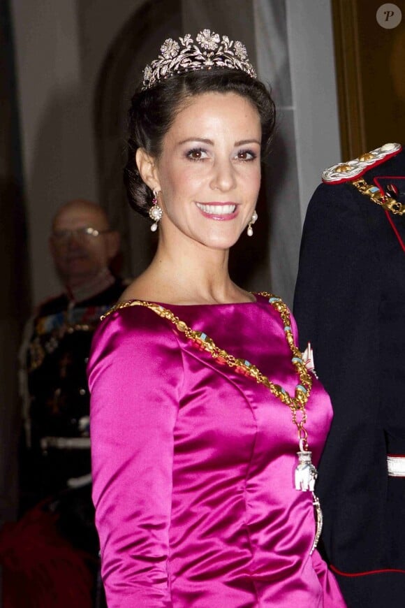 La princesse Marie de Danemark arrivant au gala du Nouvel An au palais Amalienborg, à Copenhague, le 1er janvier 2013
