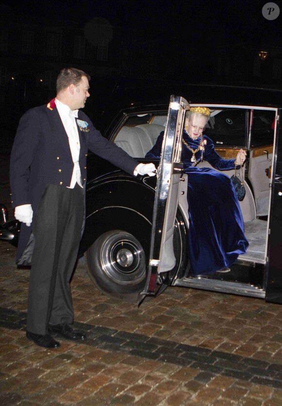 Arrivée de la reine Margrethe II de Danemark au gala du Nouvel An au palais Amalienborg, à Copenhague, le 1er janvier 2013