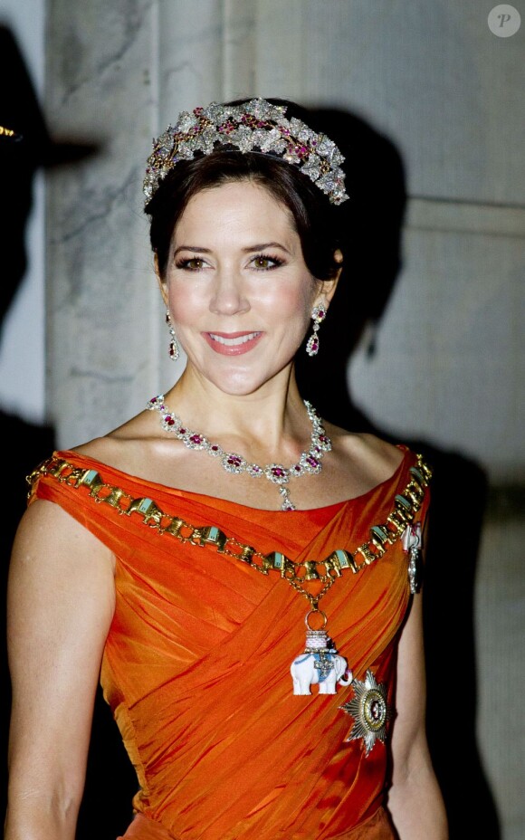 La princesse héritière Mary de Danemark au gala du Nouvel An au palais Amalienborg, à Copenhague, le 1er janvier 2013