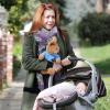 Alyson Hannigan se balade avec Satyana et le bébé Keeva à Brentwood, le 2 janvier 2013.