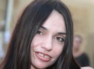 PHOTOS : Béatrice Dalle fait sensation au défilé Givenchy !
