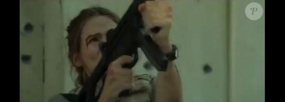 L'actrice Jennifer Garner est moquée dans une vidéo détournée, réalisée par l'organisation Demand a plan et remontée par un utilisateur anonyme de Youtube. Ici, en agent du FBI dans Le Royaume.