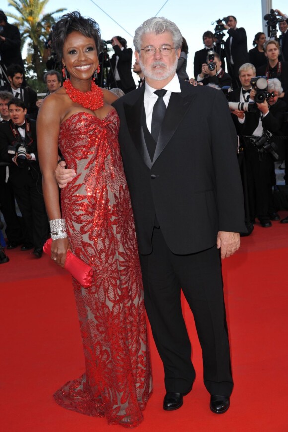 Le réalisateur George Lucas et sa compagne Mellody Hobson vont officialiser leur mariage. Le couple était présent au 63e Festival de Cannes le 14 mai 2010.