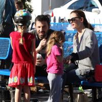 Jennifer Garner et Ben Affleck : Amoureux et fans de leurs filles sur la glace