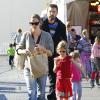 Jennifer Garner et Ben Affleck ont emmené leurs filles faire du patin à la patinoire de Santa Monica le 4 janvier 2013
