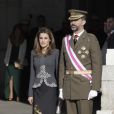 Letizia d'Espagne, discrète et élégante au côté de Felipe. Juan Carlos Ier d'Espagne présidait avec le prince Felipe, la reine Sofia et la princesse Letizia la Pâque militaire, le 6 janvier 2013 au palais royal.