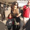Salma Hayek et sa fille arrivent à l'aéroport Los Angeles le 7 janvier 2013.