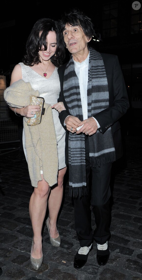 Ronnie Wood et sa nouvelle femme Sally quittent la soirée Tommy Hilfiger à Londres le 7 Janvier 2013.