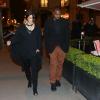 Kim Kardashian, enceinte, et son petit ami Kanye West dans les rues de Paris, le 8 janvier 2013.