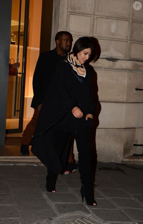 Kim Kardashian et Kanye West à Paris, le 8 janvier 2013.