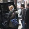 Claire Danes et Hugh Dancy devant leur domicile new-yorkais avec leur fils Cyrus se préparent à partir, le 6 janvier 2012.