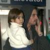 Scott Disick et son fils Mason a l'aéroport de Los Angeles. Le 8 janvier 2013.
