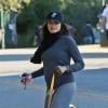 Enceinte, Jenna Dewan promène ses chiens à Los Angeles, le 11 Janvier 2013