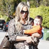 Molly Sims : Souriante et amincie avec son adorable fils Brooks