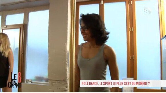 Audrey Pulvar teste le Pole Dance pour Le Grand 8, le 15 janvier 2013.
