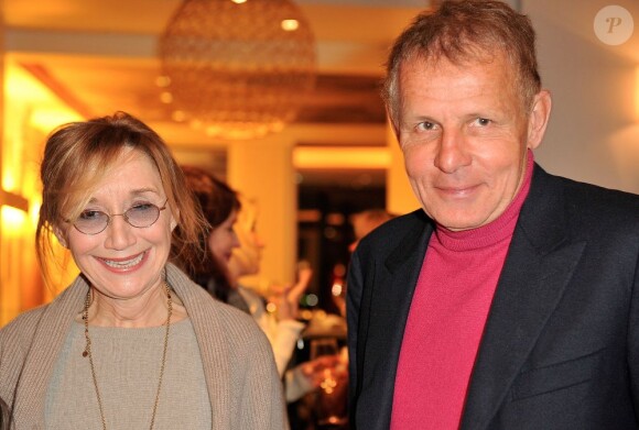 Marie-Anne Chazel et Patrick Poivre D'Arvor lors du vernissage de l'exposition de Richard Orlinski au Sofitel Le Faubourg à Paris, le 15 janvier 2013