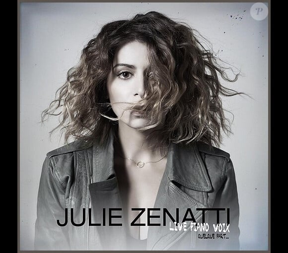 Pochette de l'EP de Julie Zenatti, intitulé Piano Voix, Quelque part, dans les bacs le 5 février 2013.