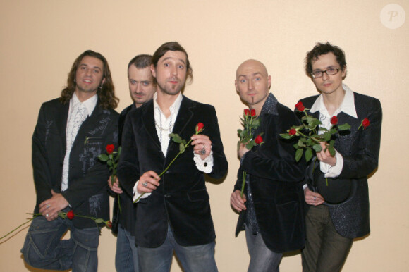 Les Fatals Picards, lors de la sélection pour le concours de l'Eurovision, à Paris, le 16 mars 2007.
