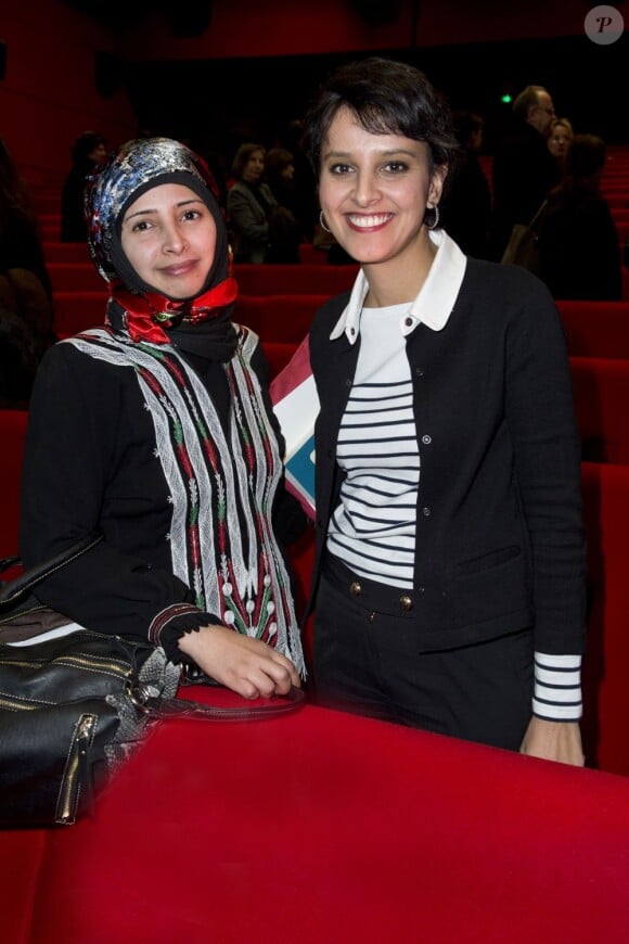 Bushra Al-Maqtary, Najat Vallaud-Belkacem à la cérémonie du 1er prix Françoise Giroud décerné au MK2 Bibliothèque à Marion Van Renterghem pour le Prix du Portrait et à Bushra Al-Maqtary pour le Prix Nouvelle Vague, à Paris, le 17 janvier 2013.