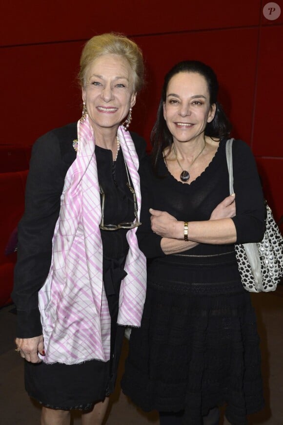 Caroline Eliacheff (à droite) à la cérémonie du 1er prix Françoise Giroud décerné au MK2 Bibliothèque à Marion Van Renterghem pour le Prix du Portrait et à Bushra Al-Maqtary pour le Prix Nouvelle Vague, à Paris, le 17 janvier 2013.