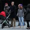 Drew Barrymore, son compagnon Will Kopelman et leur bébé de 4 mois dans les rues de Manhattan, le vendredi 18 janvier 2013.