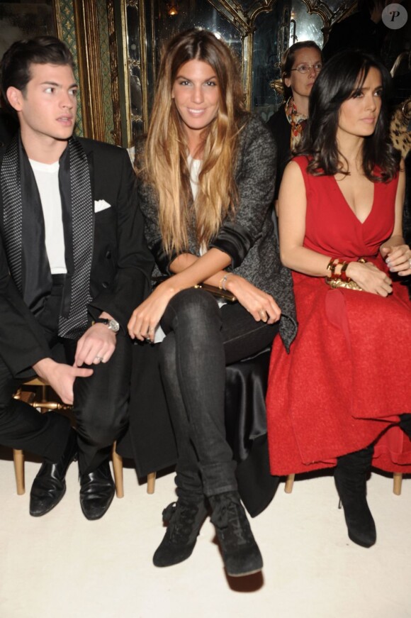 Bianca Brandolini D'Adda et Salma Hayek assistent au défilé haute couture printemps-été 2013 de Giambattista Valli à l'ambassade d'Italie. Le 21 janvier 2013.