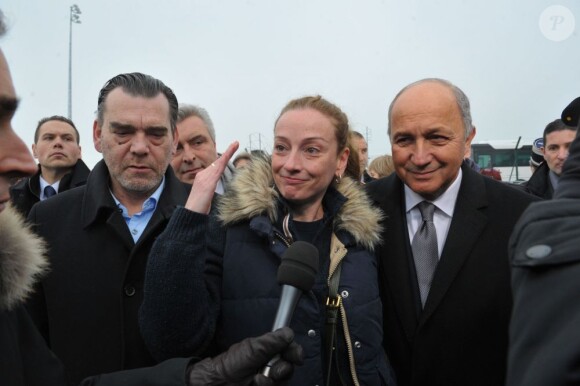 L'arrivée de Florence Cassez sur le sol français à Roissy, le 24 janvier 2013. Elle a été accueillie par Laurent Fabius, ses proches et son avocat Franck Berton.