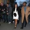 Kanye West et Kim Kardashian se rendent chez le couturier Stephane Rolland à Paris le 11 janvier 2013.