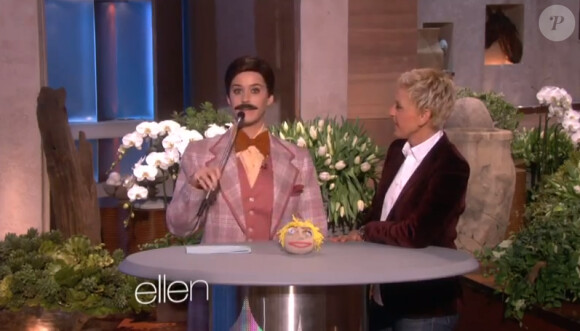 Katy Perry, grimée en présentateur de jeux télé, le 25 janvier 2013 chez Ellen DeGeneres.