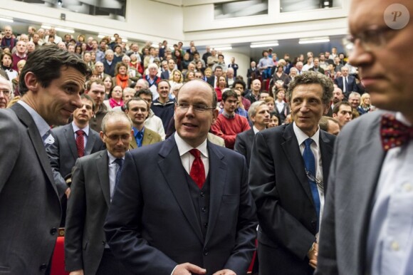 Le prince Albert II de Monaco prenait part mercredi 30 janvier 2013 à la conférence "Océans, climat, alimentation : les voies de la transition vers un monde durable" organisée à l'Université Catholique de Louvain