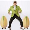 Psy chante Gangnam Style dans une publicité pour des pistaches, diffusée lors du Super Bowl 2013 le 3 février.