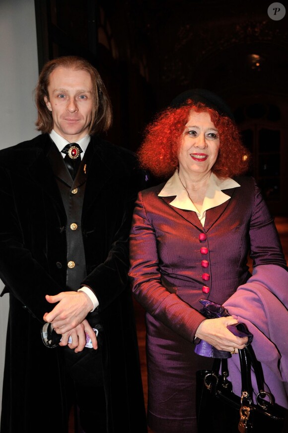 Morgan et sa mère Pascale lors du premier match en France de chessboxing entre Frank Stoldt et Leonid Chernobaev à la maison Artcurial à Paris le 1er février 2013