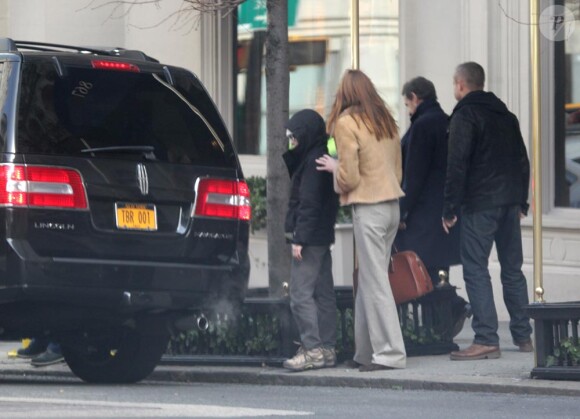 Exclusif : Nicolas Sarkozy, son épouse Carla et son fils Aurélien faisant du shopping chez Longchamp à NY le 2 février 2013.