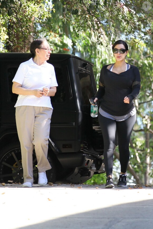 Kim Kardashian, enceinte, a rendu visite à son avocate à Beverly Hills, le 3 février 2013.