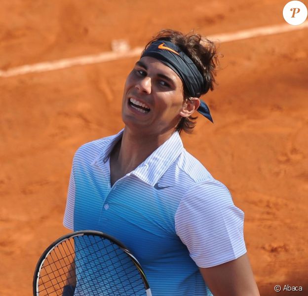 Rafael Nadal, soulagé lors de son grand retour à Vina del Mar au Chili lors d'un double avec Juan Monaco, le 5 février 2013
