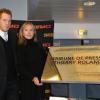 Françoise Boulain et son fils Gary Roland lors de l'inauguration de la tribune de presse du Stade de France qui portera désormais le nom de Thierry Roland, le 6 février 2013