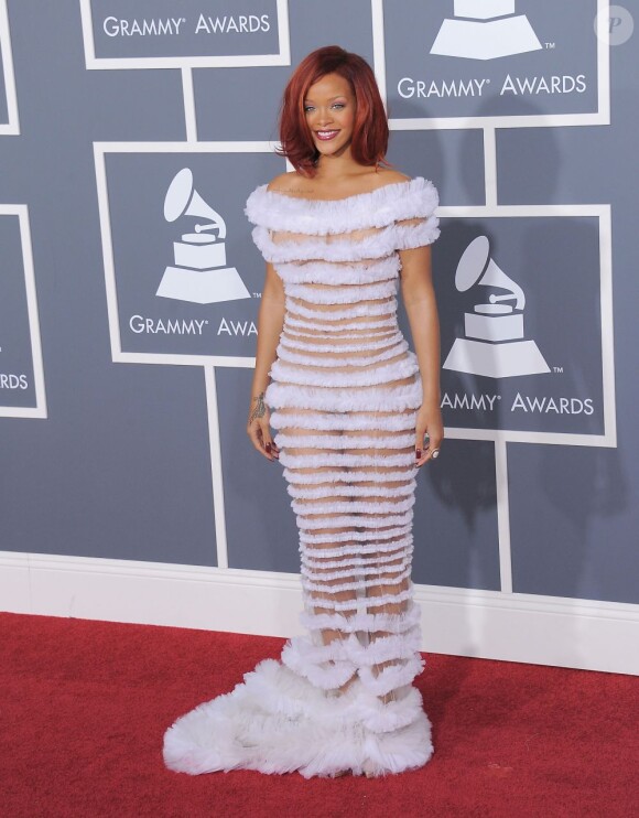 Rihanna en robe Jean Paul Gaultier haute couture lors des 53e Grammy Awards. Los Angeles, le 13 février 2011.