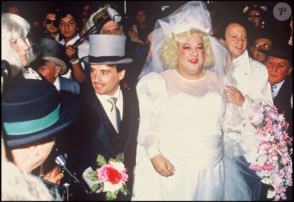 Le faux mariage de Coluche avec Thierry Le Luron, le 24 septembre 1985.
