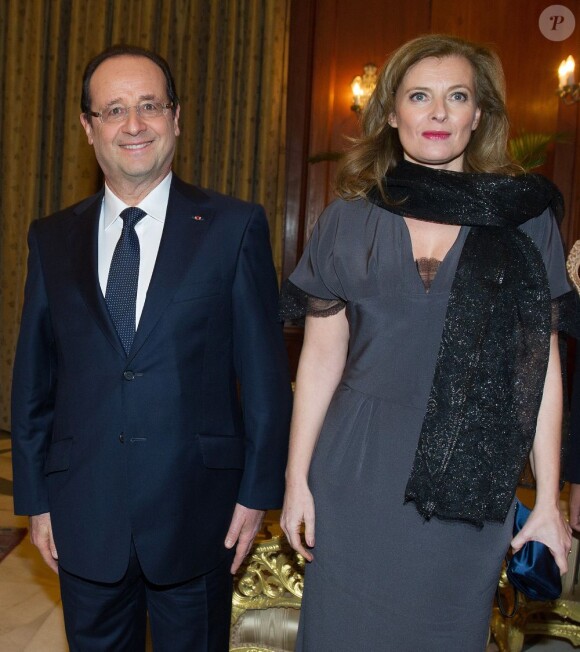 François Hollande et sa compagne Valérie Trierweiler au dîner d'Etat donné au Rashtrapati Bhavan, la résidence officielle du président à New Delhi, le 14 février 2013.