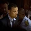 Oscar Pistorius dans la salle d'audience du tribunal de Pretoria en Afrique du sud le 15 février 2013.