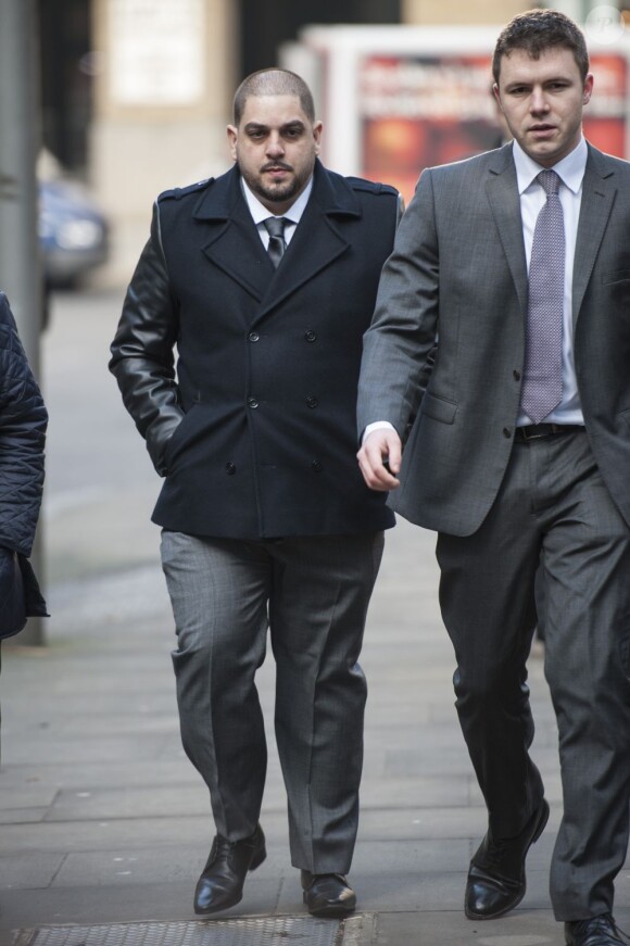 Derek Rose, à gauche sur la photo, lors de son arrivé au tribunal de Southwark où il doit répondre de tentative de chantage sur Tamara Ecclestone, le 18 février 2013