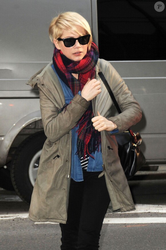 Michelle Williams arrivant sur le plateau de tournage de l'émission Good Morning America à New York City le 19 février 2013