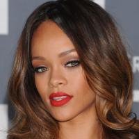Rihanna : Un incroyable anniversaire avec une ligne de maquillage à son nom