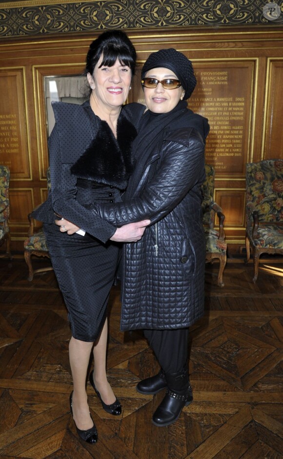 Biyouna et Lââm dans les salons de l'Hôtel de Ville de Paris. Le 20 février 2013. 