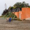 Melanie Griffith et Antonio Banderas ont vu une partie du mur d'enceinte de leur magnifique maison de Marbella située en bord de mer être détruite pour laisser place à une passerelle en bois ouverte au public, le 19 février 2013