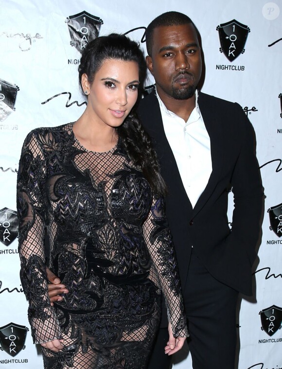 Kim Kardashian et Kanye West lors du Nouvel An dans la boîte de nuit 1OAK. Las Vegas, le 31 décembre 2012.